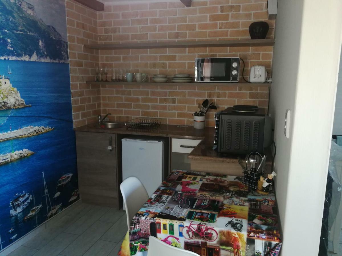 Posto Al Sole - Il Bacio Apartamento Bellville Exterior foto